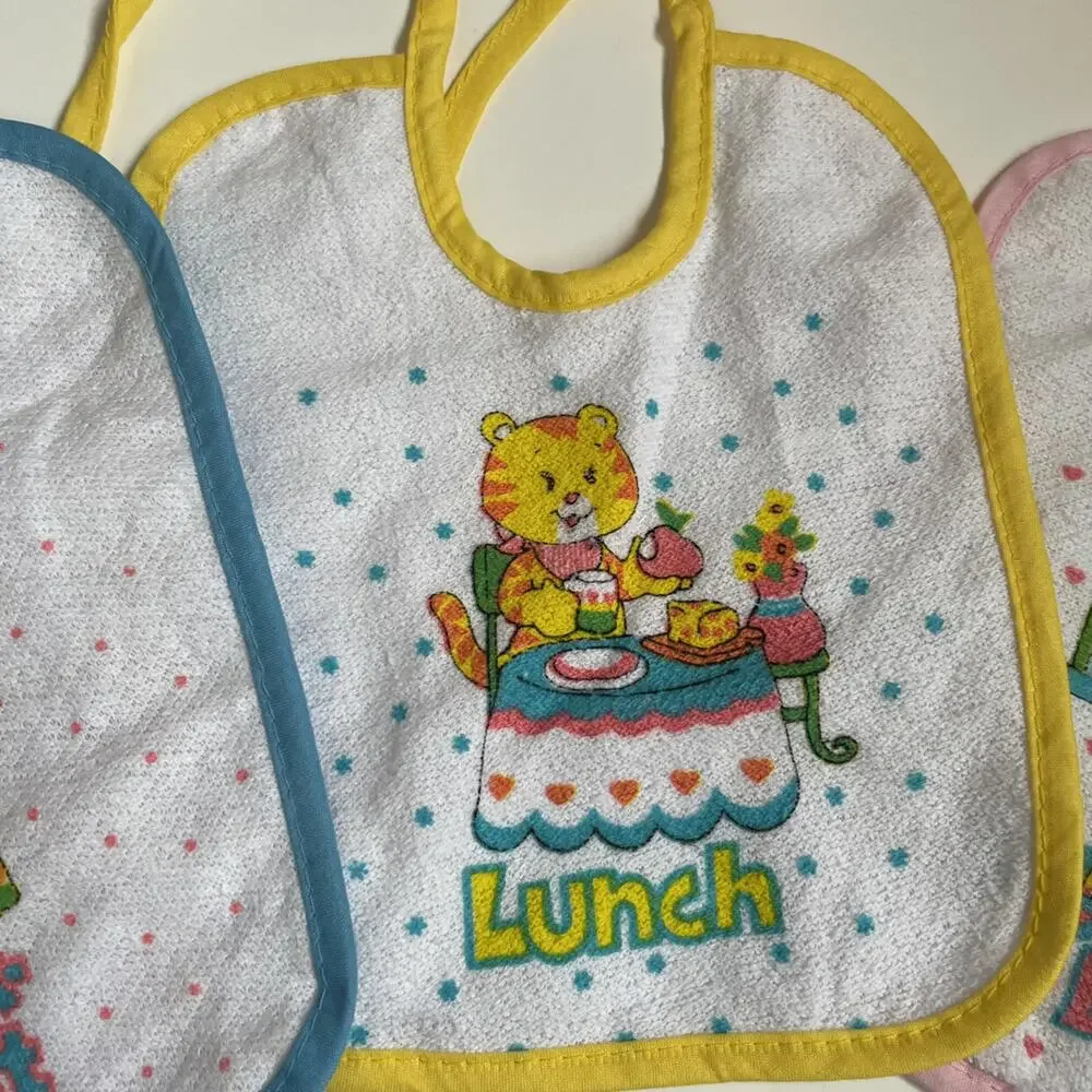 Vintage Tuti Fruiti Bib Set